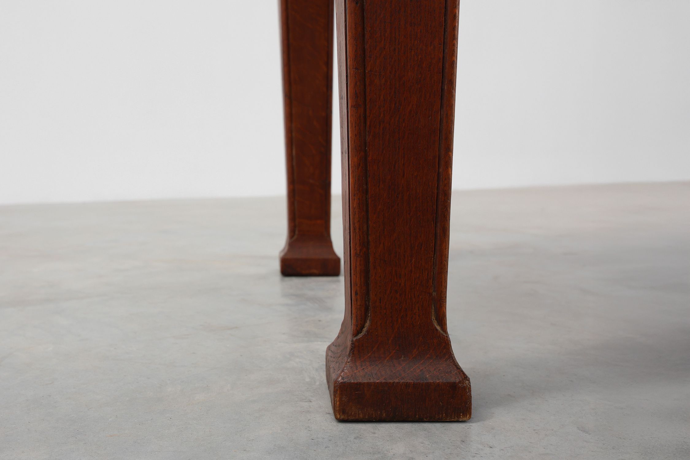 Oak Art Deco dining table with carved frieze, France 1920sthumbnail